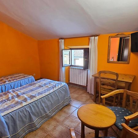 Hostal Albe 卡里翁德洛斯孔德斯 外观 照片