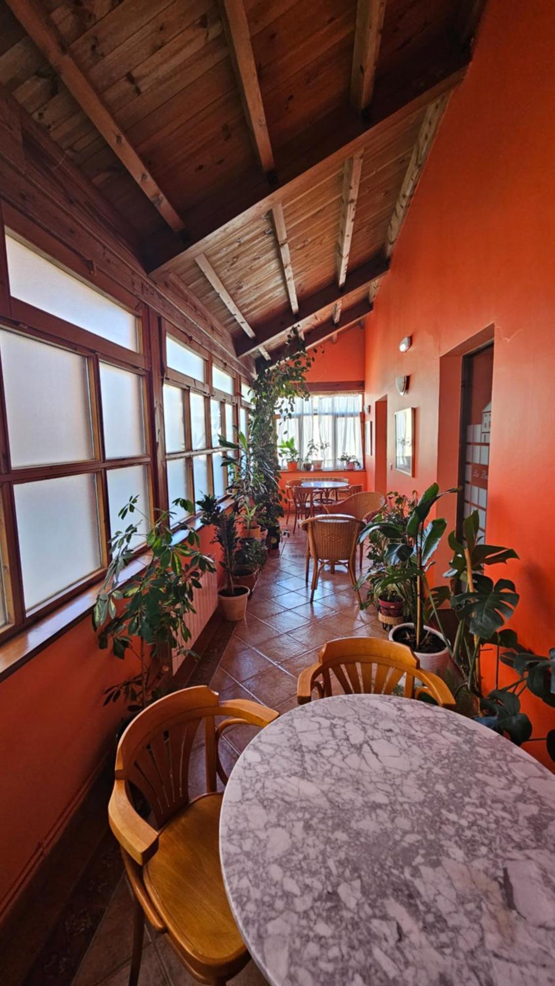 Hostal Albe 卡里翁德洛斯孔德斯 外观 照片