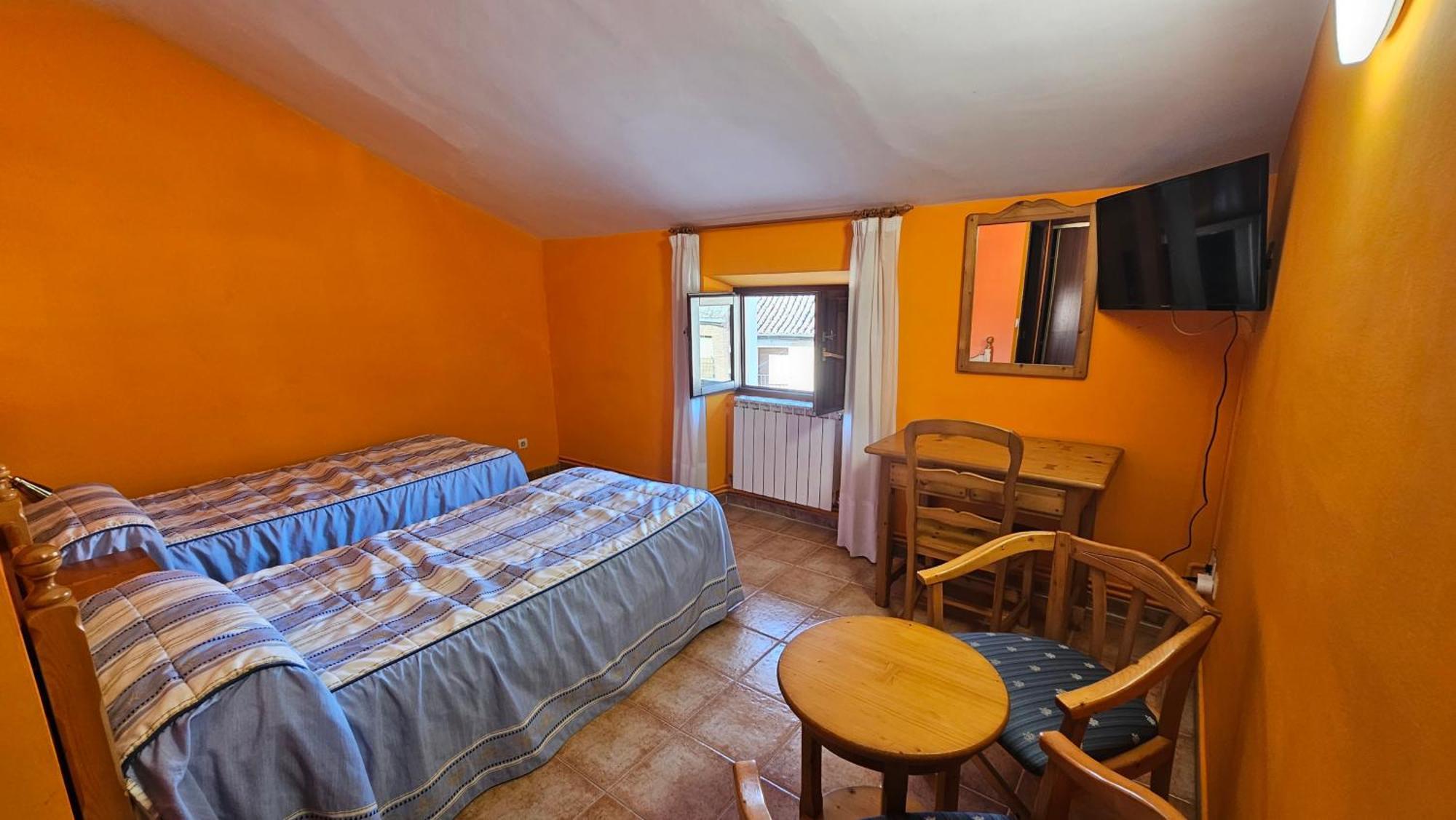 Hostal Albe 卡里翁德洛斯孔德斯 外观 照片