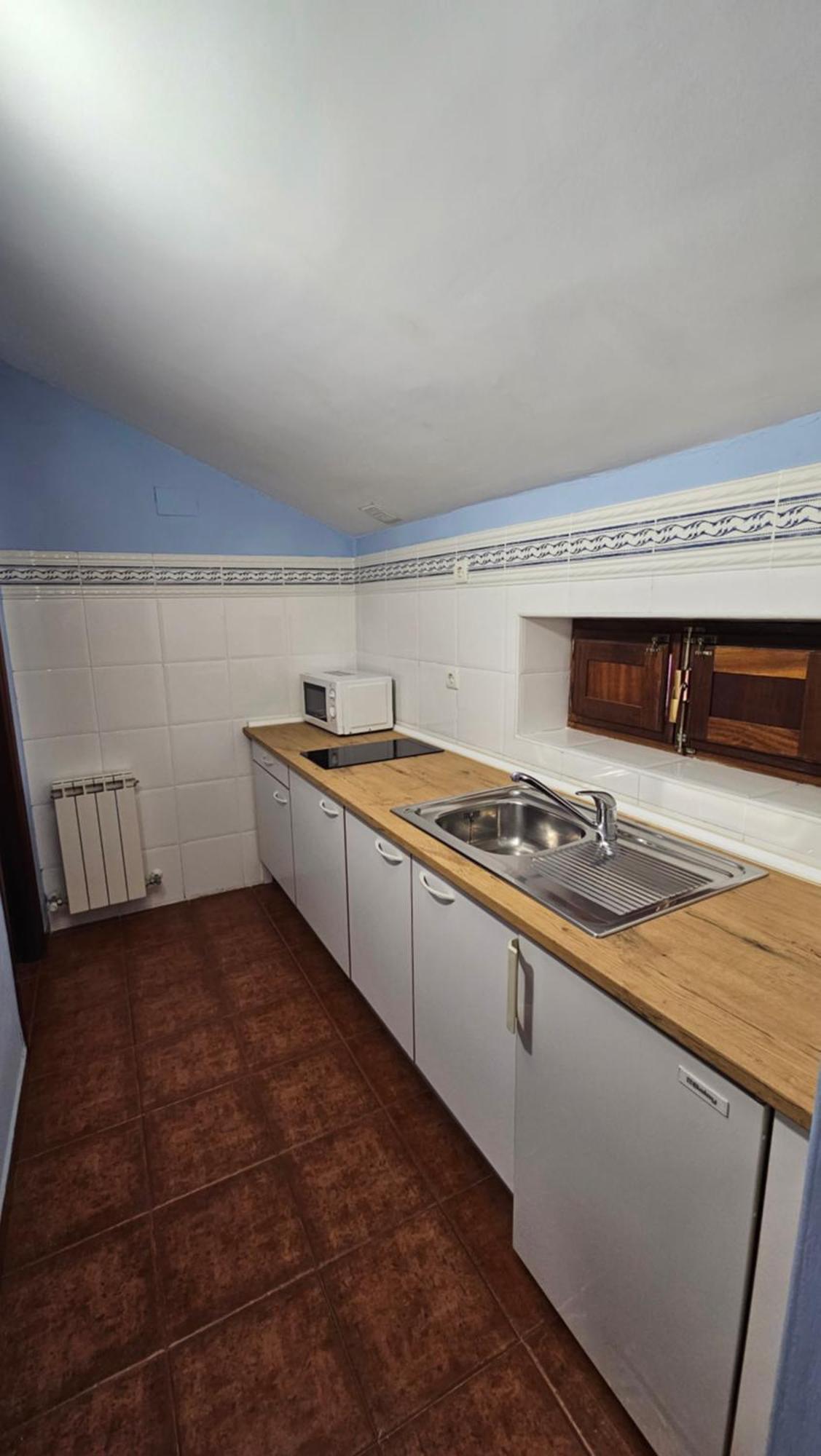 Hostal Albe 卡里翁德洛斯孔德斯 外观 照片